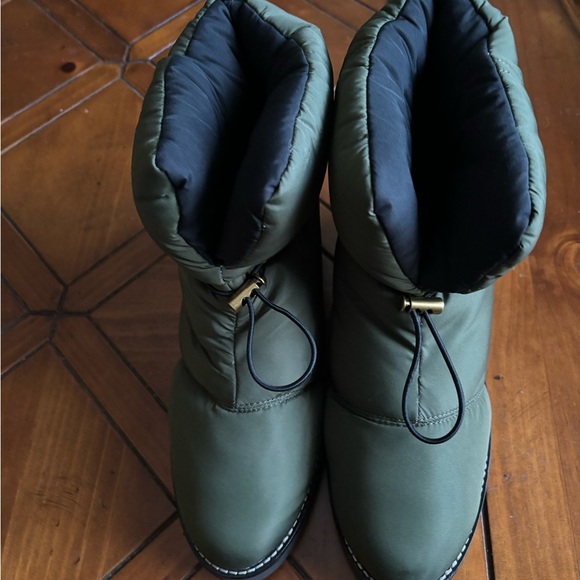 J. Crew heavy quilted water repellent booties - Picture 8 of 9